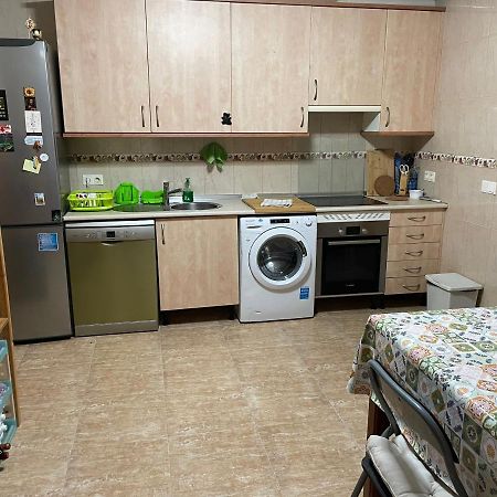 Vivienda Compartida Con Ambiente Familiar Apartamento Sesena Exterior foto